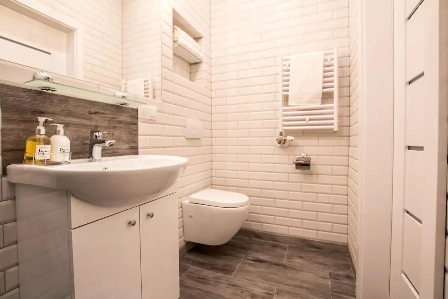 1-Bedroom Apartment - Kazimierz- Starowislna 54 Krakow 0*,  Poland